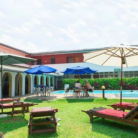Ranveli Beach Hotel Dehiwala-Mount Lavinia Luaran gambar