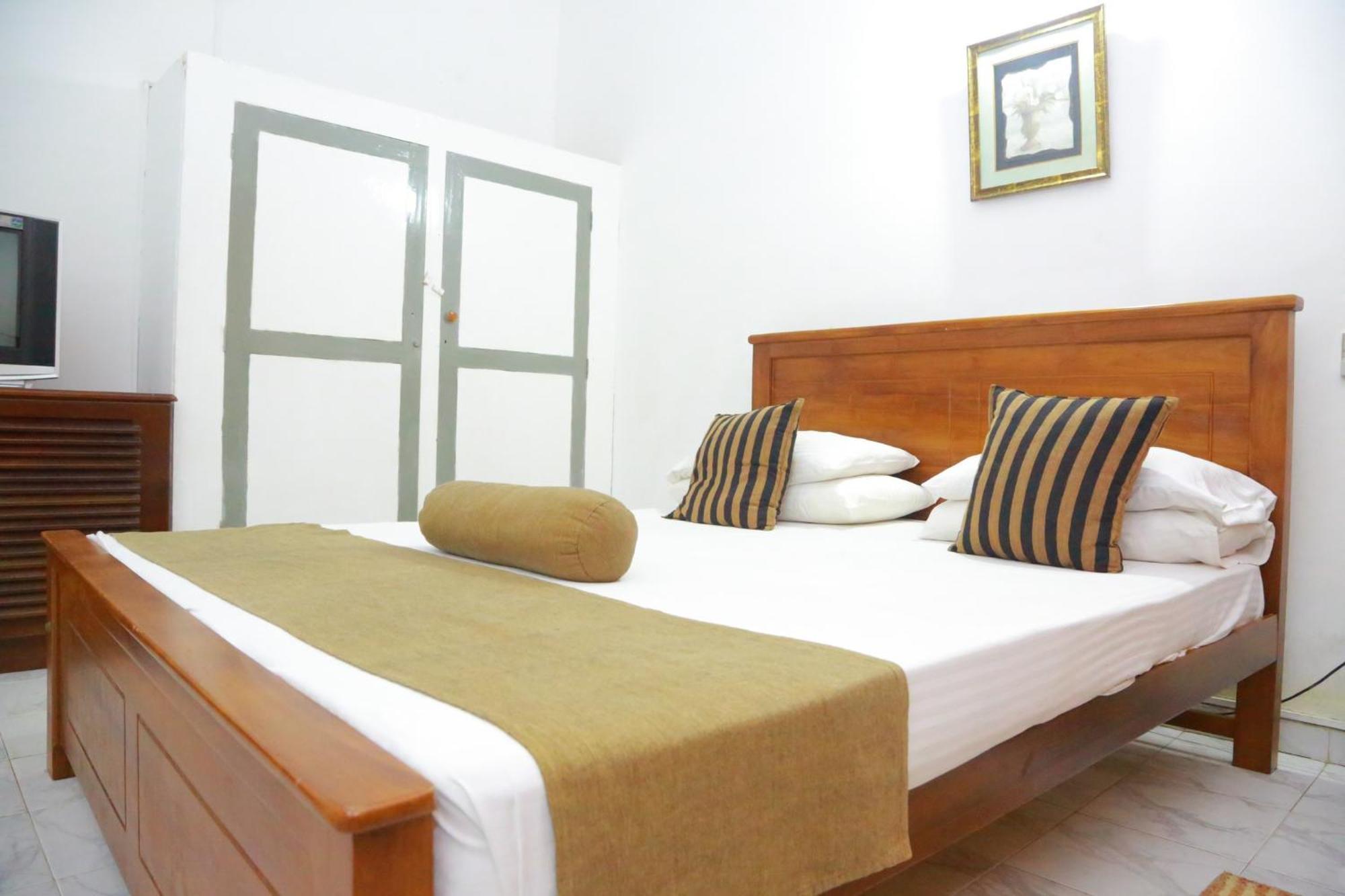 Ranveli Beach Hotel Dehiwala-Mount Lavinia Luaran gambar