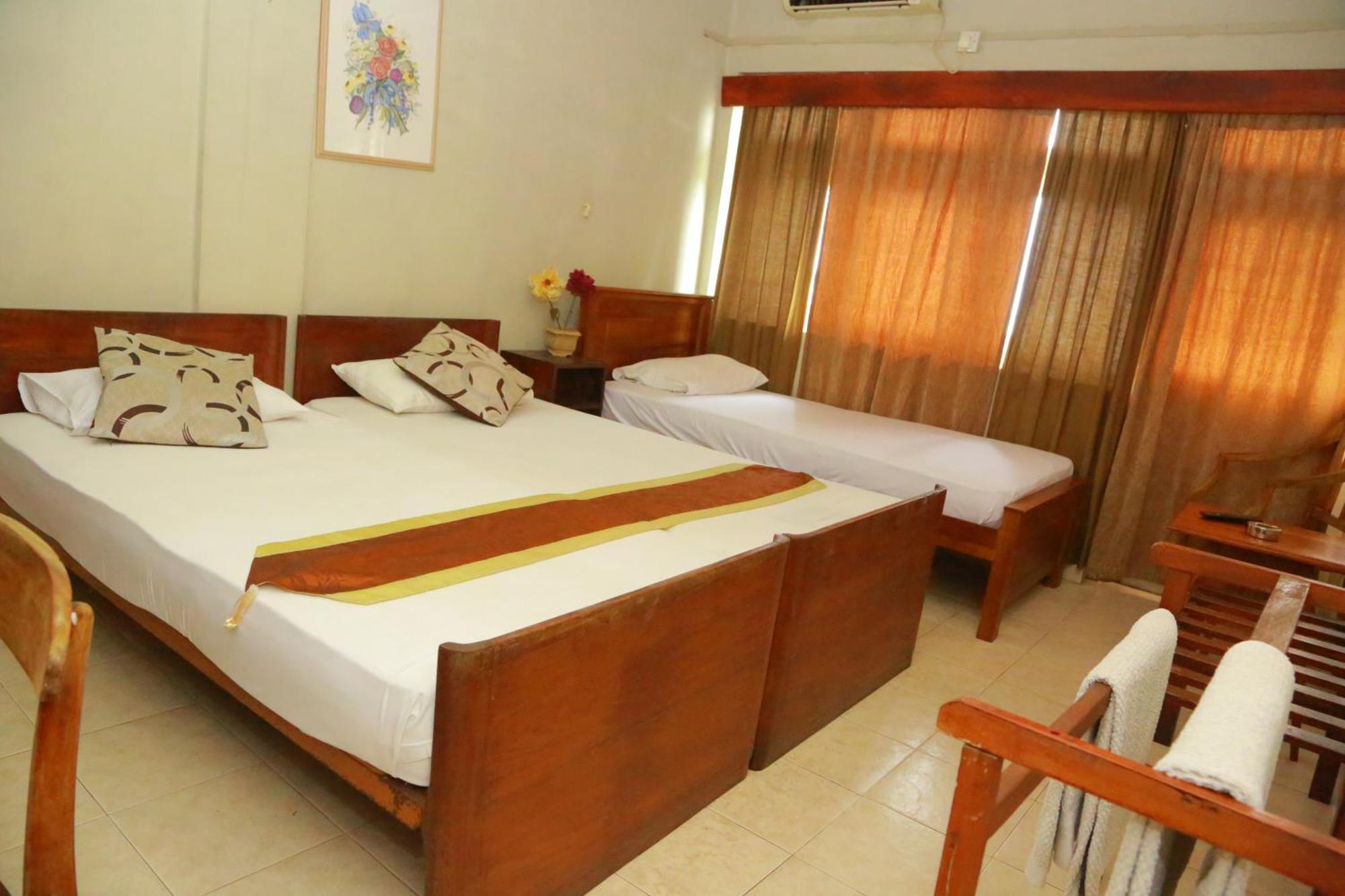 Ranveli Beach Hotel Dehiwala-Mount Lavinia Luaran gambar