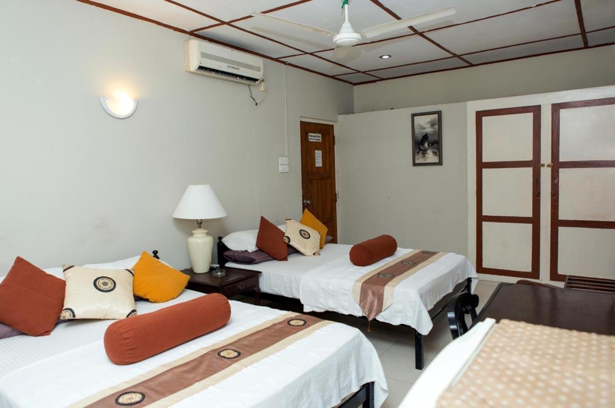 Ranveli Beach Hotel Dehiwala-Mount Lavinia Luaran gambar