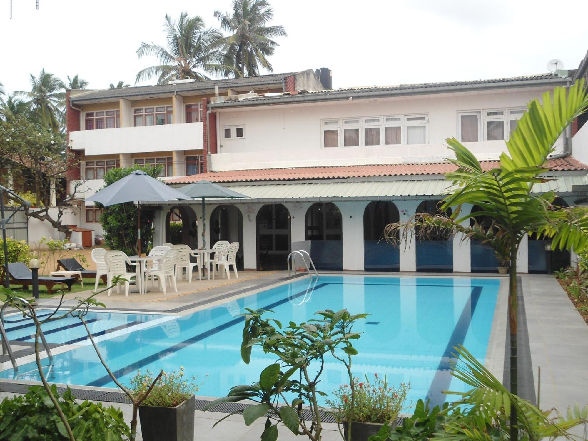 Ranveli Beach Hotel Dehiwala-Mount Lavinia Luaran gambar