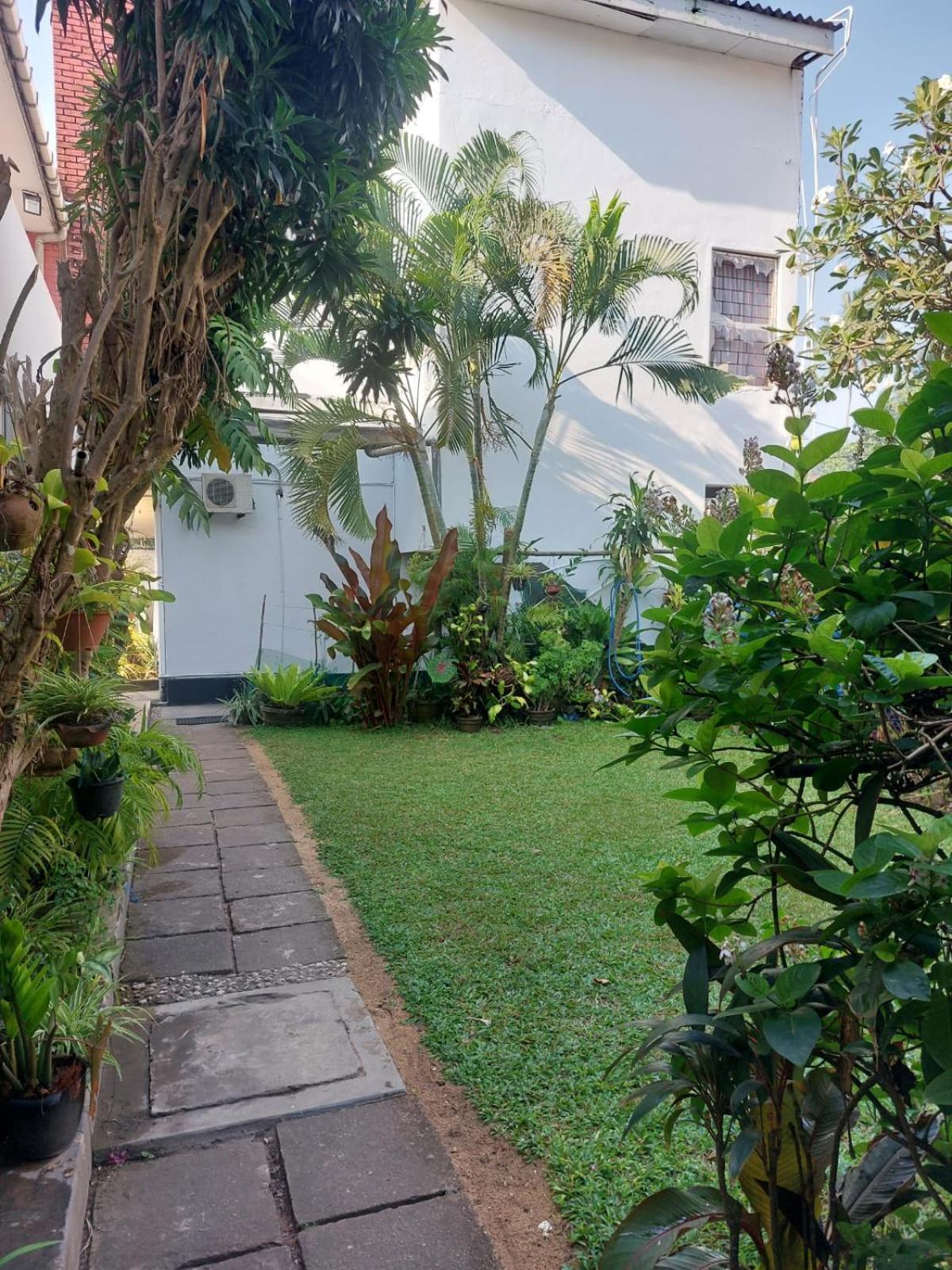 Ranveli Beach Hotel Dehiwala-Mount Lavinia Luaran gambar